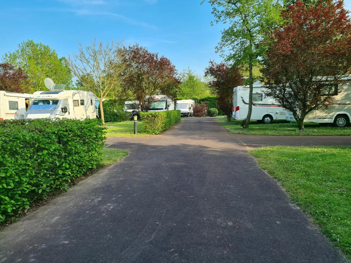 Resort & Camping - Val De Braye Bessé-sur-Braye Extérieur photo